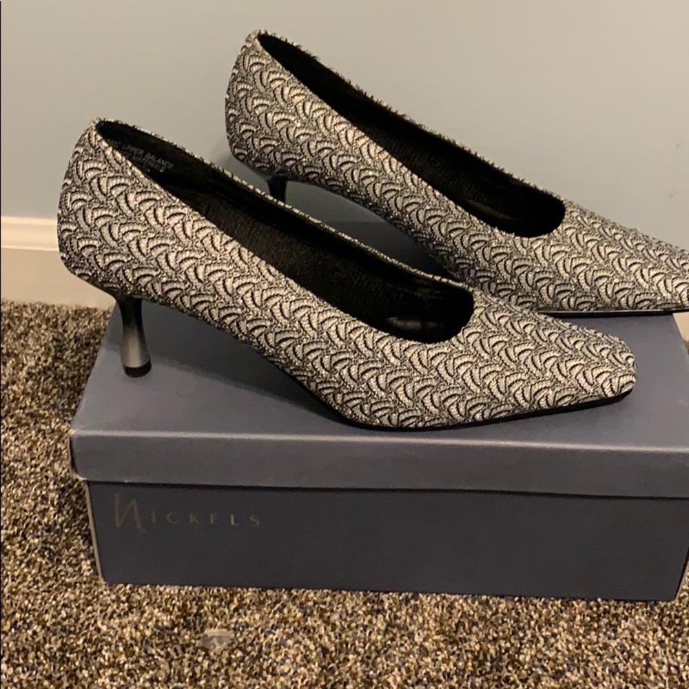 Silver and black evening shoe